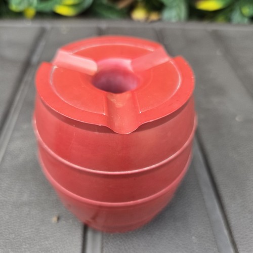 Rare vintage red bakelite - red,