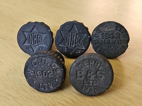 Vintage dated screw - ​5,