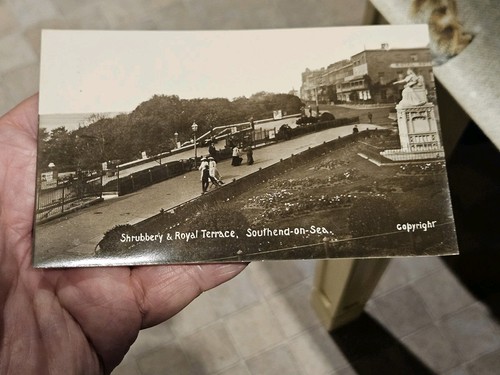 Vintage postcard 1930s - postcard, royal