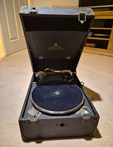 Vintage 1930s salon decca - vintage,