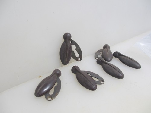 Vintage bakelite keyhole cover - keyhole,
